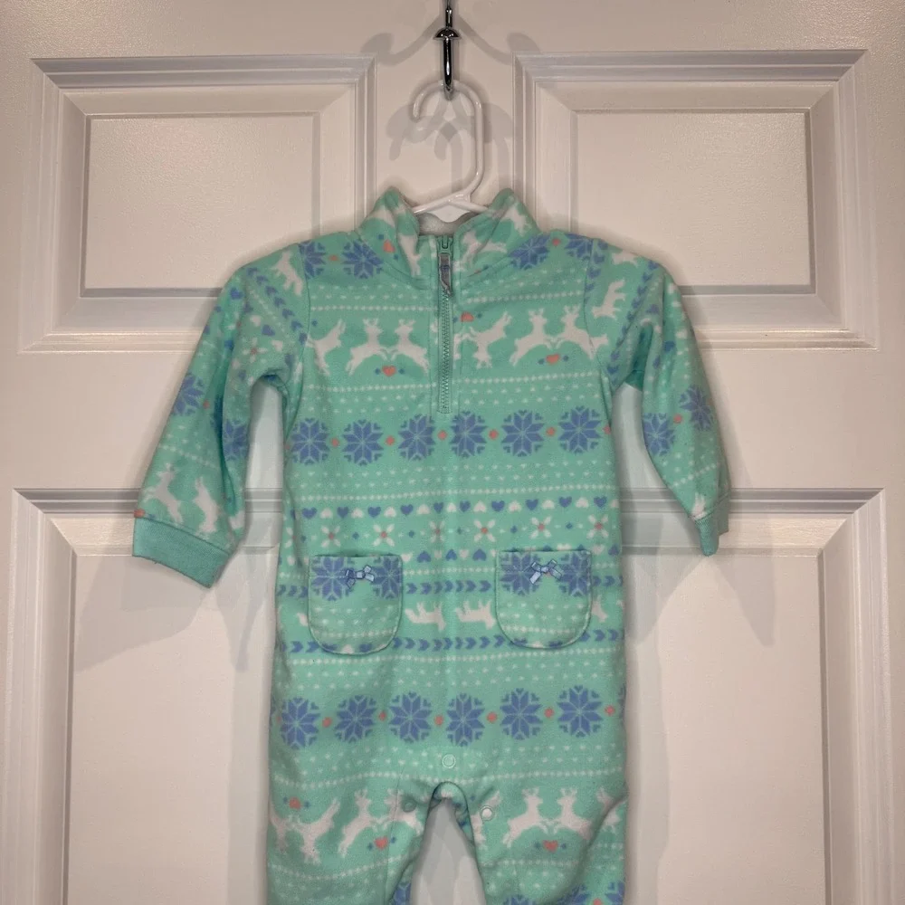 Carters Baby‎ Girl Size 6 Months Fleece Pajamas Sleepsuit Snowflakes Reindeer